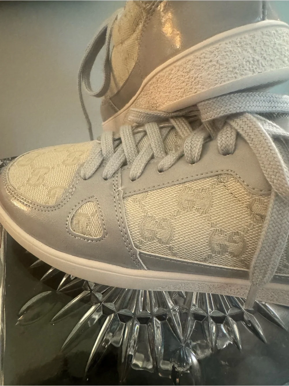 Women's Light Gray Lace-Up Fashion Sneakers